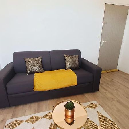 Le Petit Studio Senlisien Senlis  Bagian luar foto