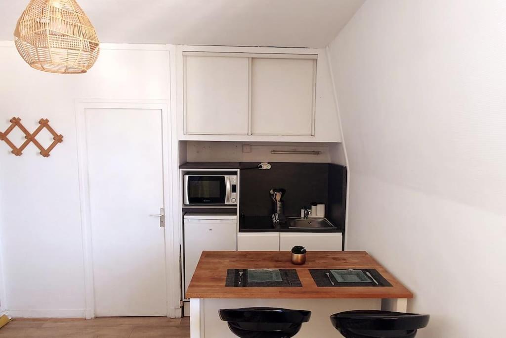 Le Petit Studio Senlisien Senlis  Bagian luar foto