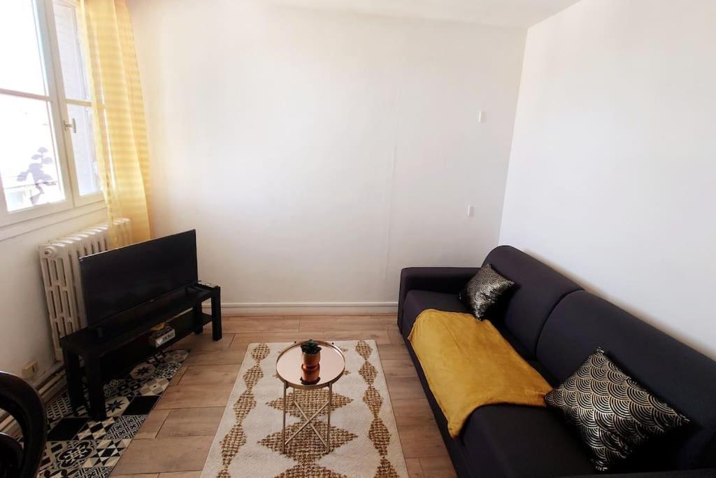 Le Petit Studio Senlisien Senlis  Bagian luar foto