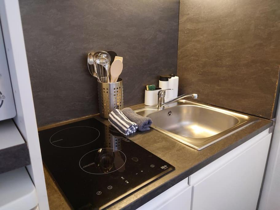 Le Petit Studio Senlisien Senlis  Bagian luar foto